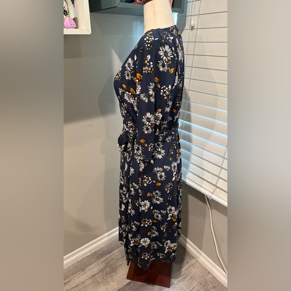 Kiyonna‎ Sunflower Essential Navy Wrap Dress - Picture 3 of 6